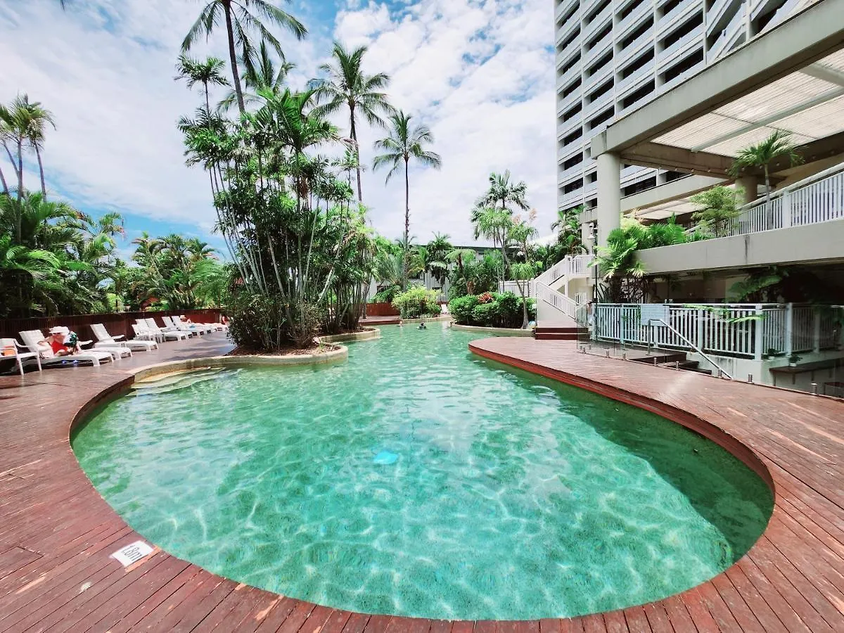 Cairns Luxury Waterview Apartment