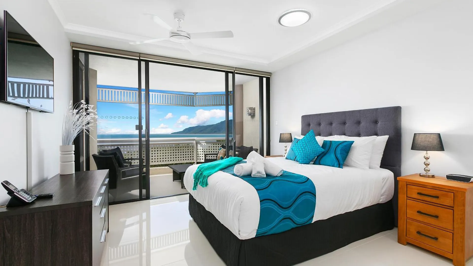 Cairns Luxury Waterview Apartment Australien
